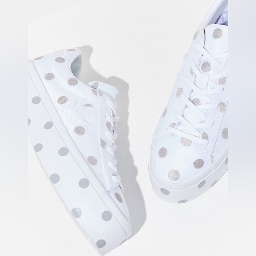 BNIB Converse One-Star Platform Polka Dot Sneaker (Ltd. Ed.) - Picture 4 of 4